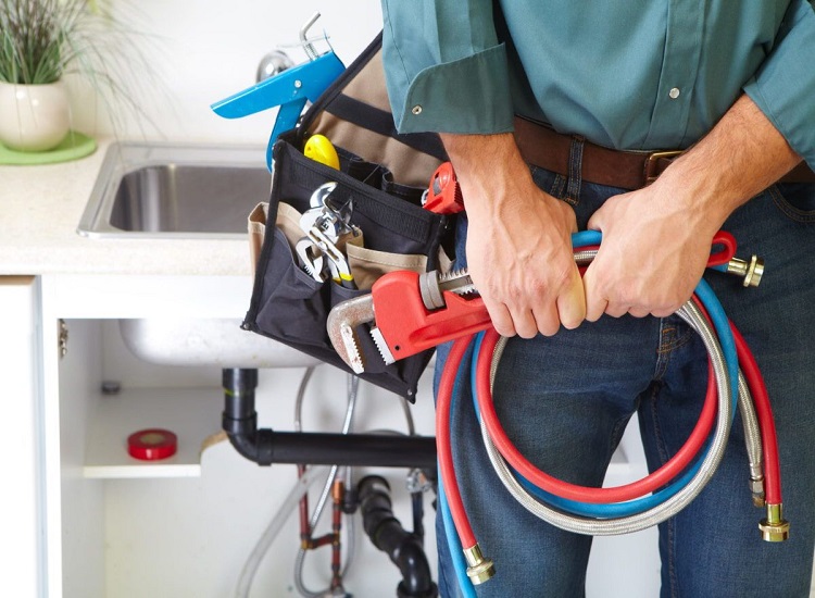 Don’t Rush When It Comes to Hire Services of Plumbers
