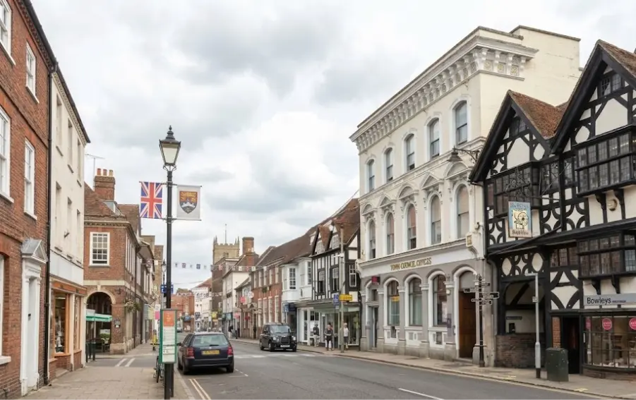 How to Prepare Your Farnham Home for a Successful Autumn Sale